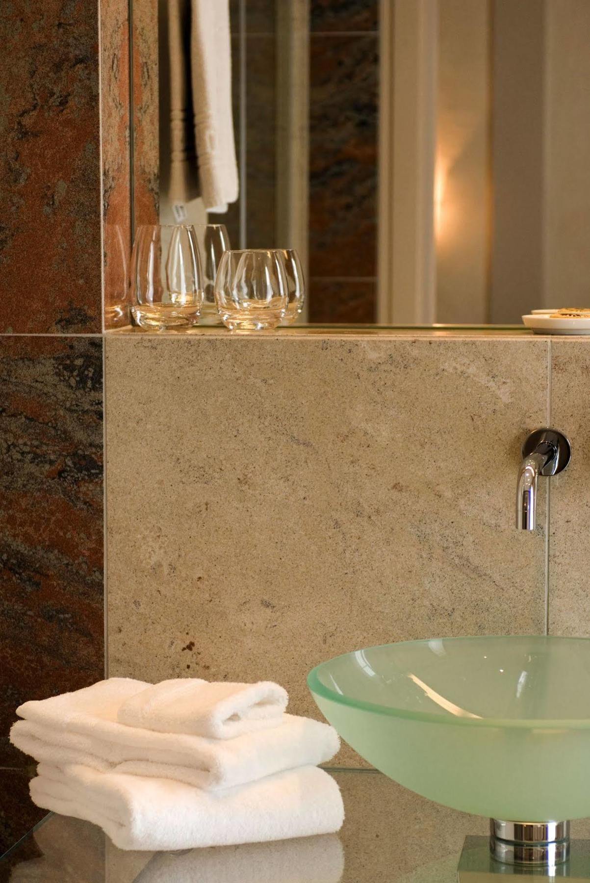 Romantik Hotel Landhaus Liebefeld Koniz Экстерьер фото